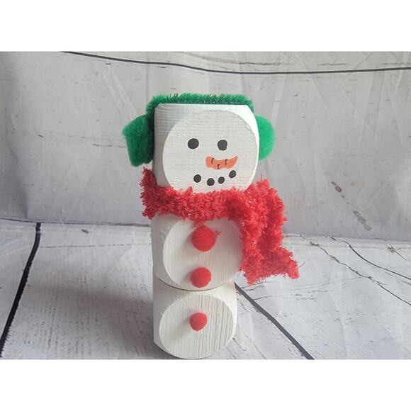 Handmade Wooden Snowman Winter Decor Shelf Tray Sitter Green Red Hand painted - Picture 2 of 6